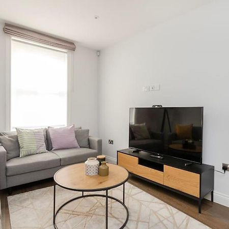 Апартаменты Modern House In South Kensington Лондон Экстерьер фото