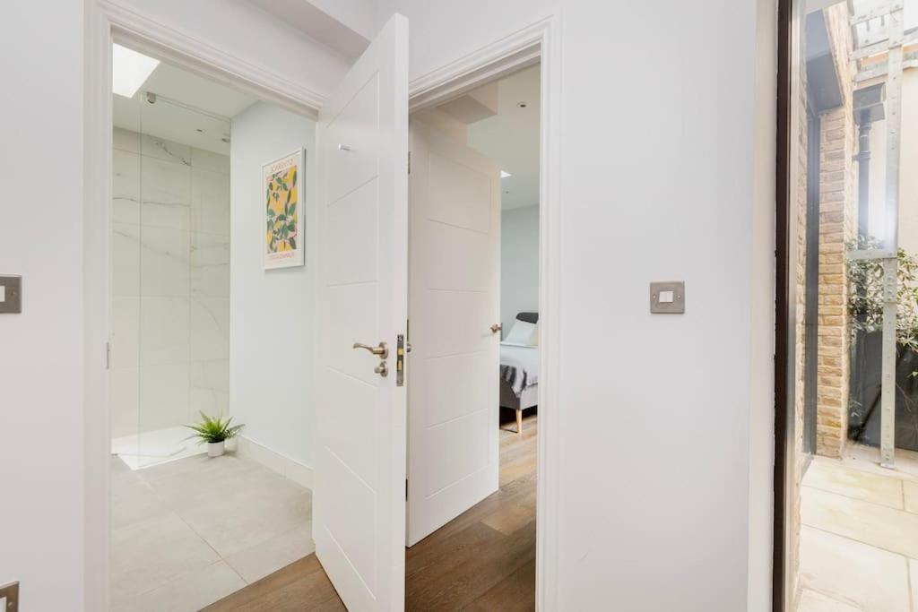 Апартаменты Modern House In South Kensington Лондон Экстерьер фото