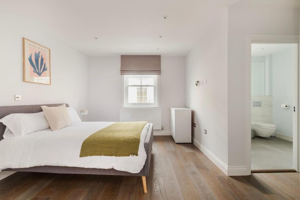 Апартаменты Modern House In South Kensington Лондон Экстерьер фото