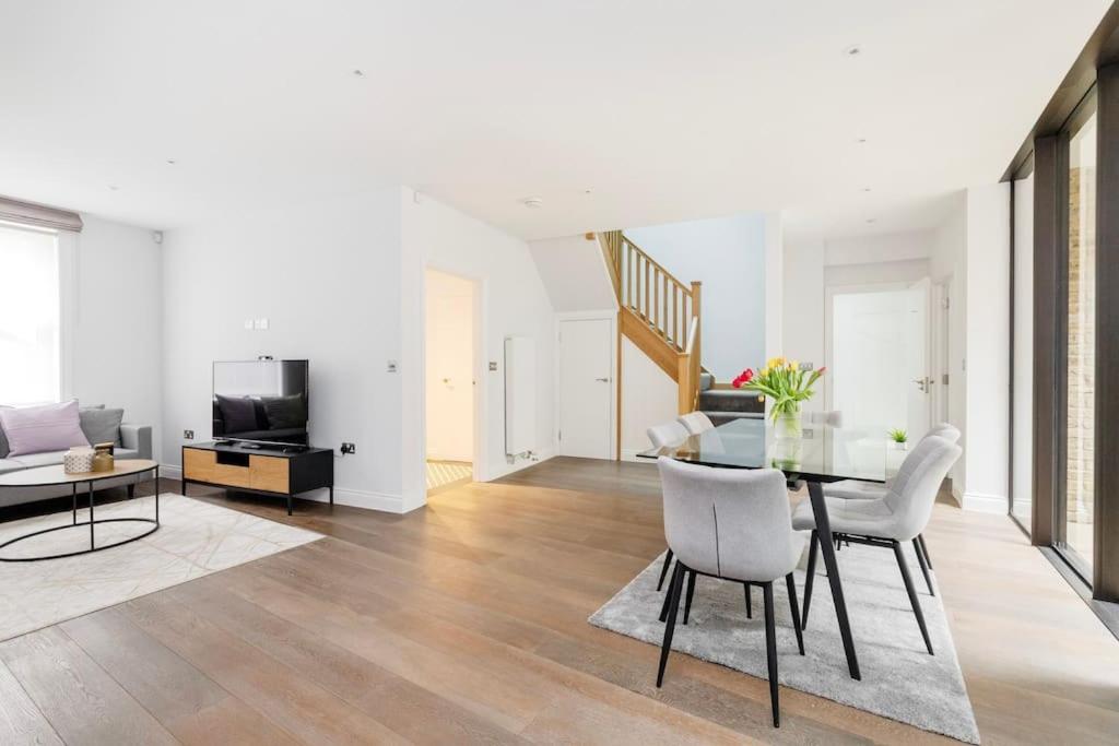 Апартаменты Modern House In South Kensington Лондон Экстерьер фото